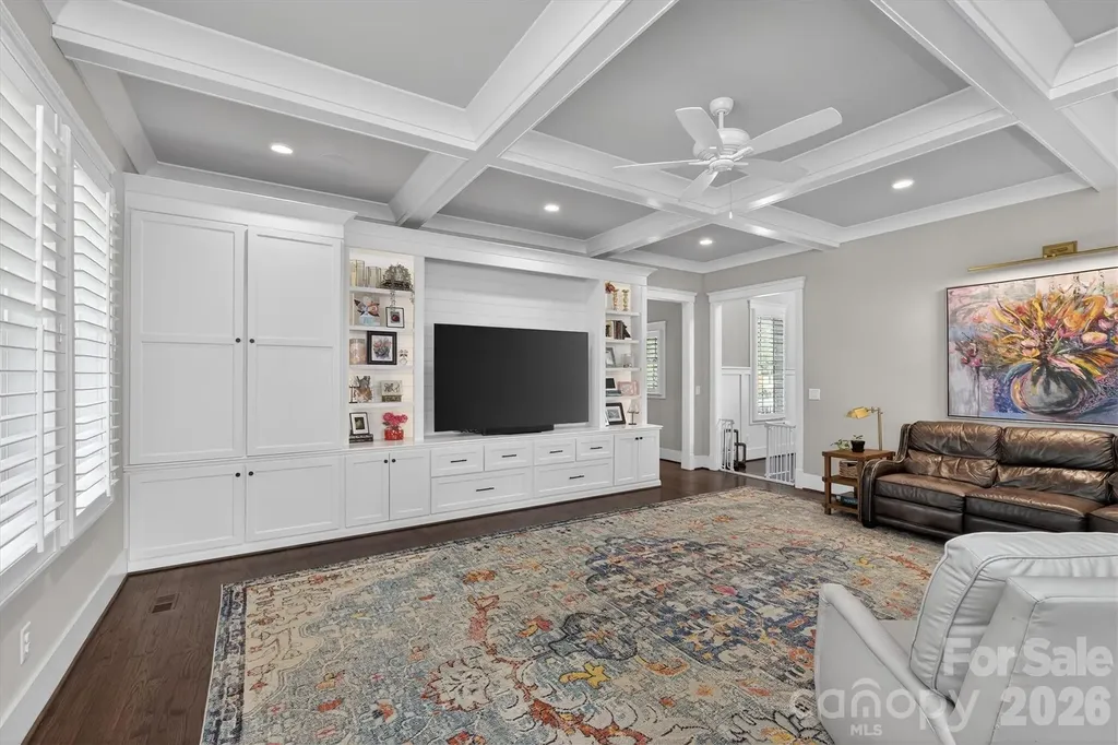 328 Melbourne Court Charlotte NC 28209