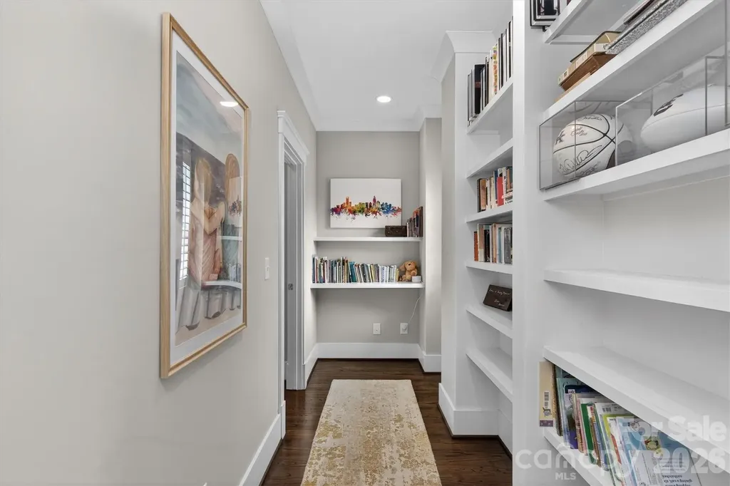 328 Melbourne Court Charlotte NC 28209