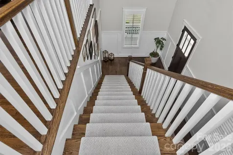 328 Melbourne Court Charlotte NC 28209