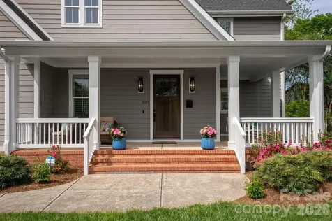 328 Melbourne Court Charlotte NC 28209