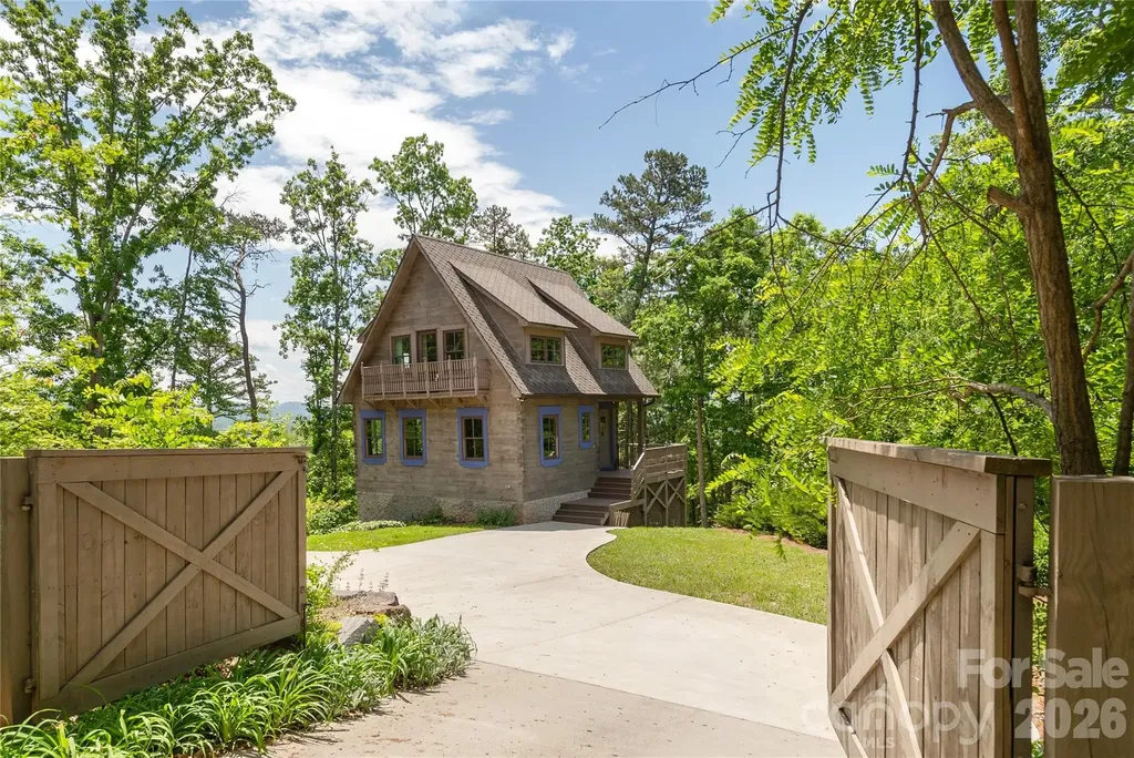 106 Mccauley Drive Asheville NC 28803