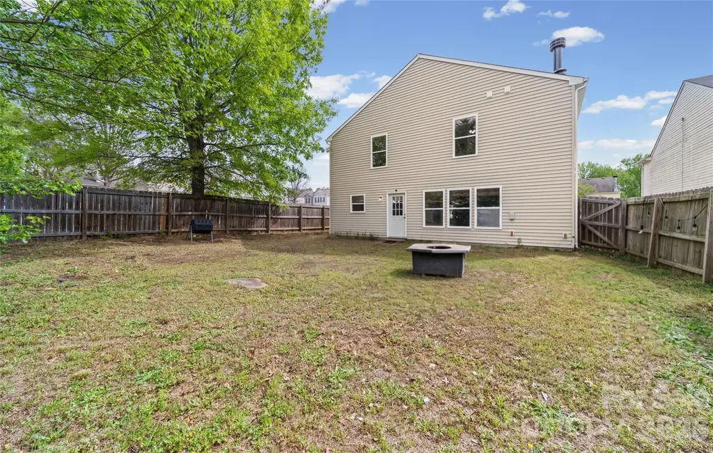 2902 Royal Fern Lane Charlotte NC 28215