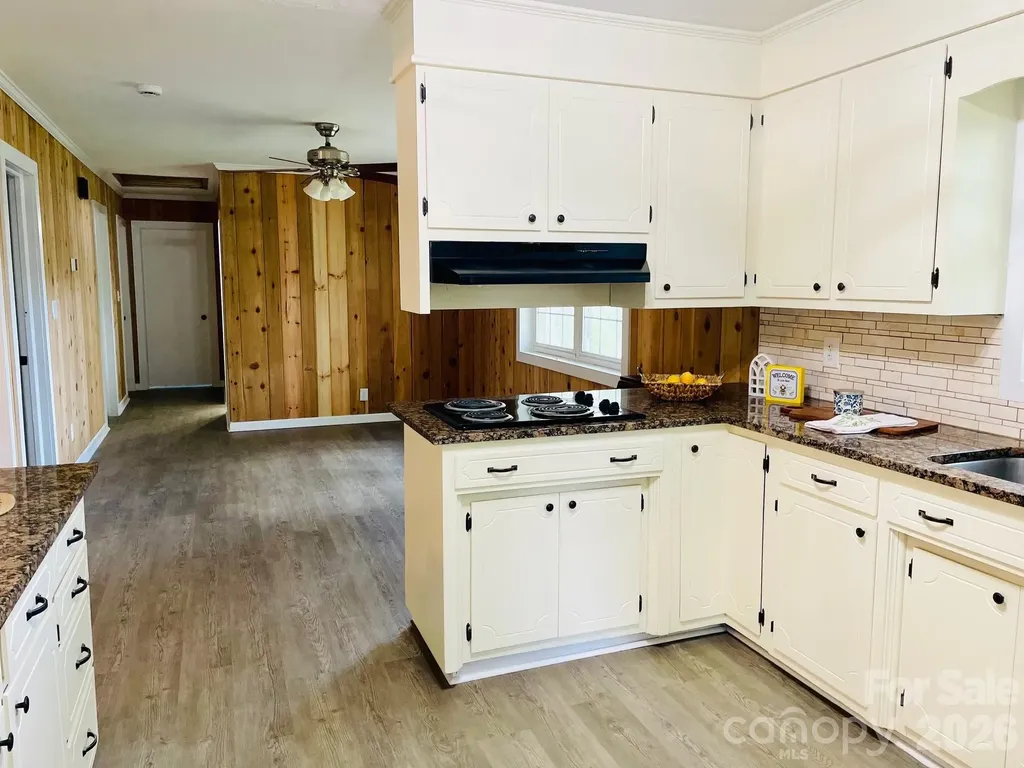 511 Sunbeam Farm Road Cherryville NC 28021