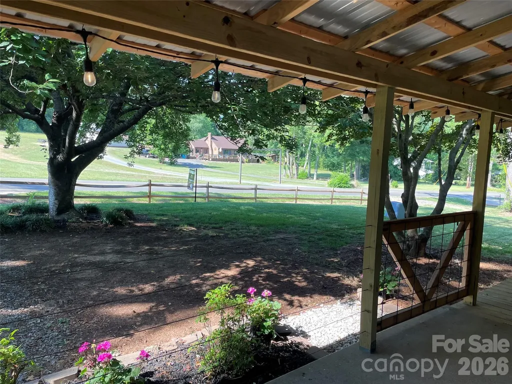 511 Sunbeam Farm Road Cherryville NC 28021