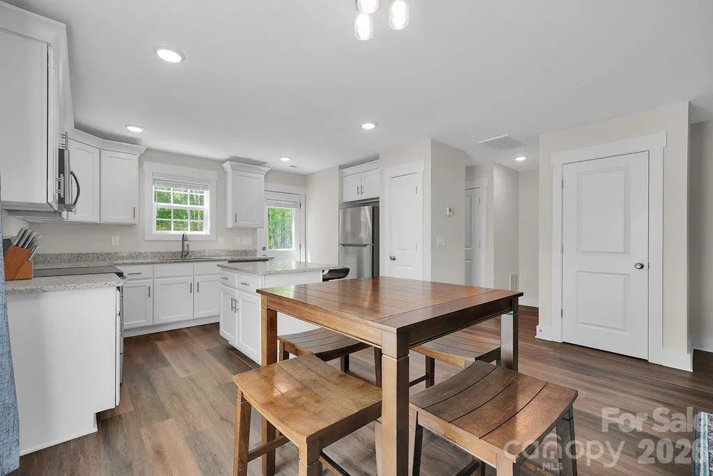 2877 Vale Avenue Kannapolis NC 28081