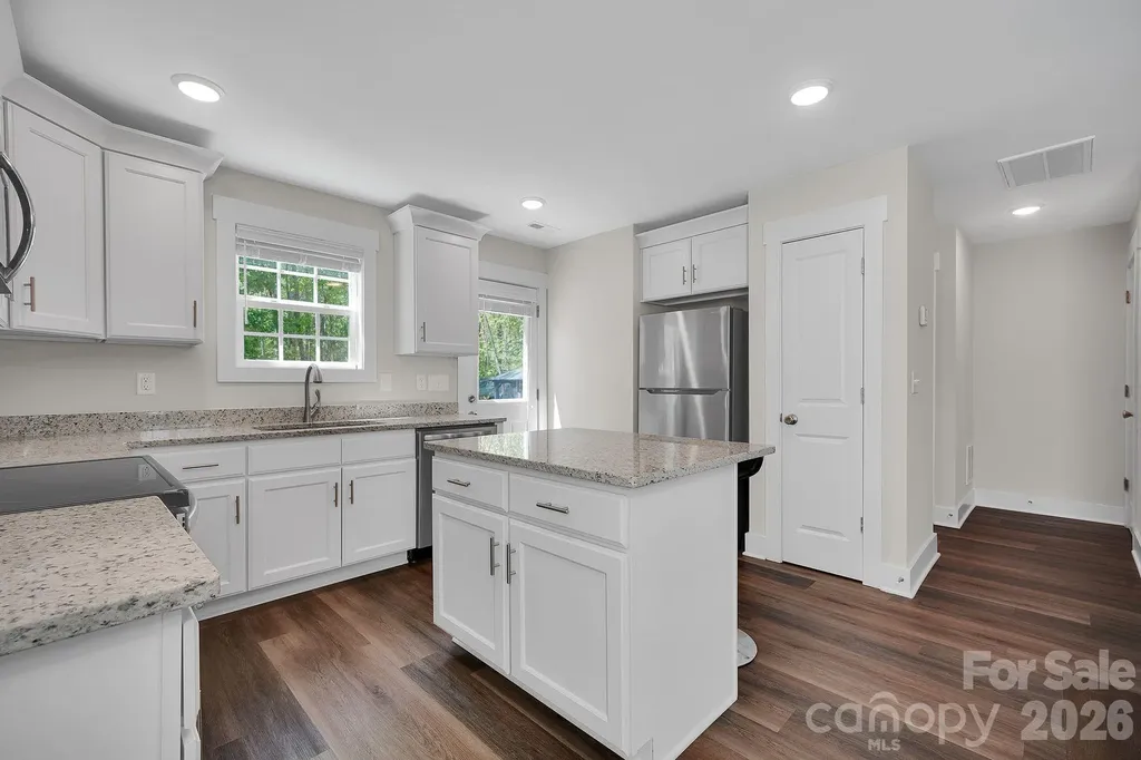 2877 Vale Avenue Kannapolis NC 28081