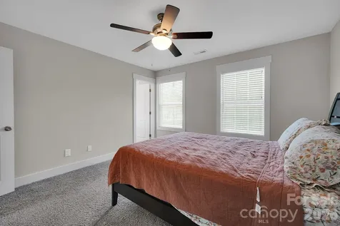 2877 Vale Avenue Kannapolis NC 28081