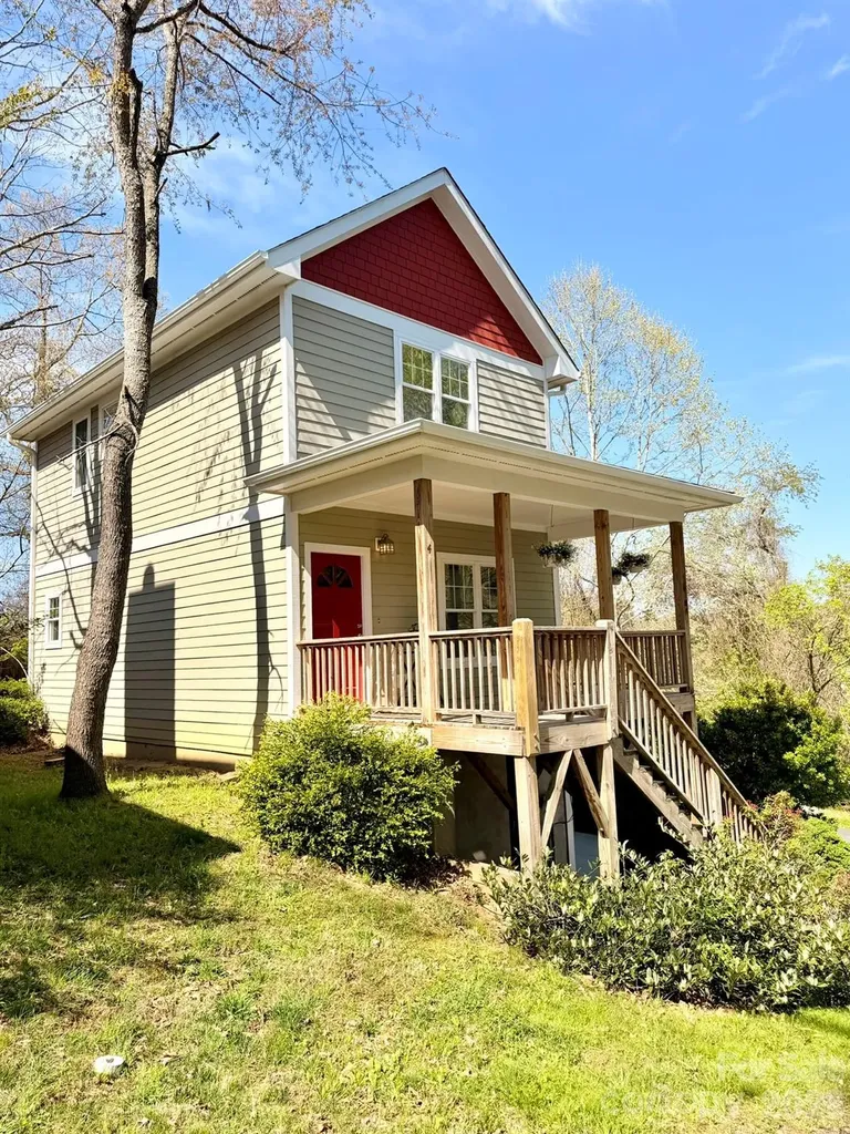 4 Cottage Court Asheville NC 28801