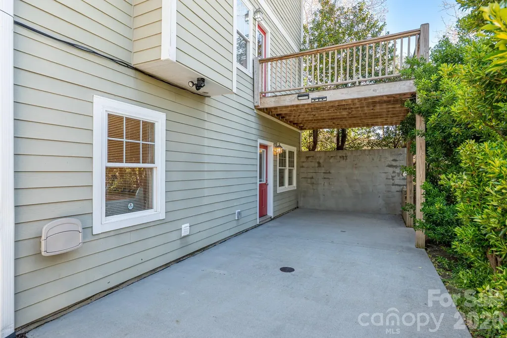 4 Cottage Court Asheville NC 28801
