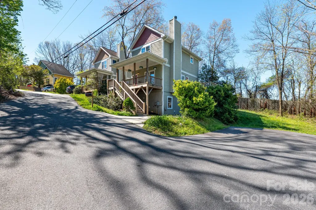 4 Cottage Court Asheville NC 28801