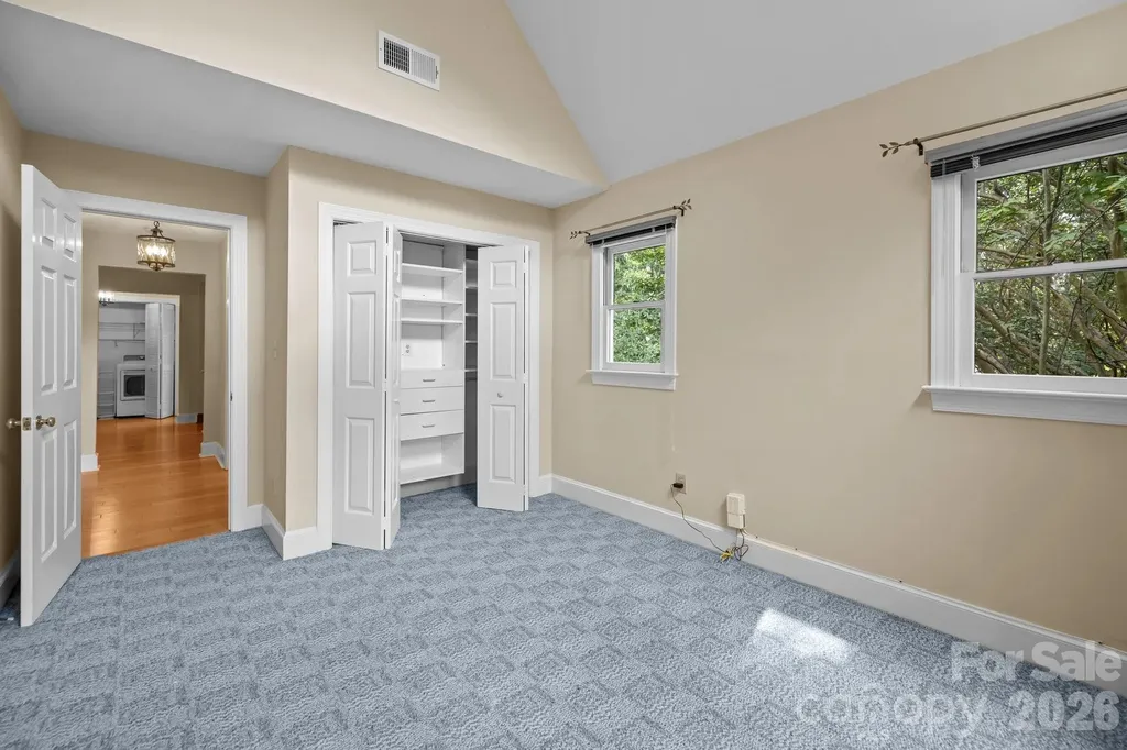 230 N Brackenbury Lane Charlotte NC 28270