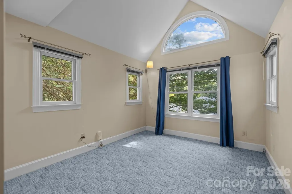 230 N Brackenbury Lane Charlotte NC 28270