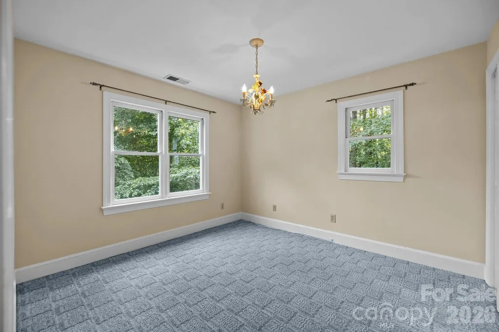230 N Brackenbury Lane Charlotte NC 28270