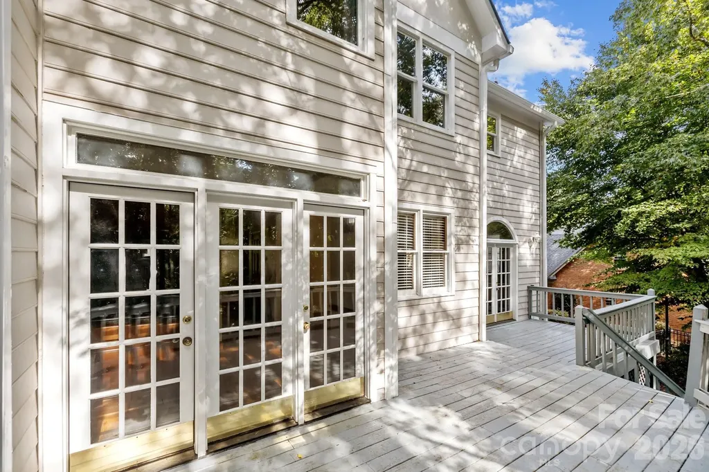 230 N Brackenbury Lane Charlotte NC 28270