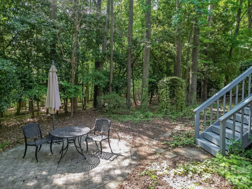 230 N Brackenbury Lane Charlotte NC 28270