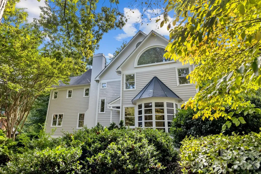 230 N Brackenbury Lane Charlotte NC 28270