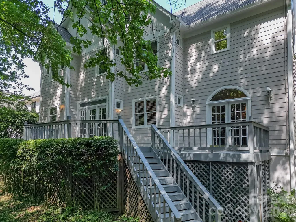230 N Brackenbury Lane Charlotte NC 28270