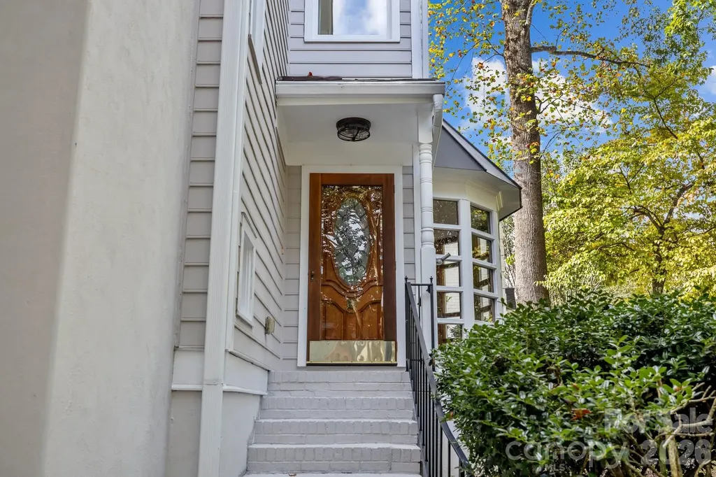 230 N Brackenbury Lane Charlotte NC 28270