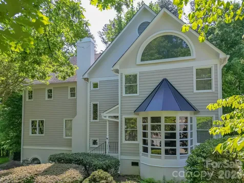 230 N Brackenbury Lane Charlotte NC 28270