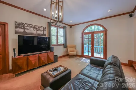 230 N Brackenbury Lane Charlotte NC 28270