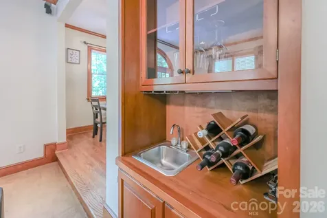 230 N Brackenbury Lane Charlotte NC 28270