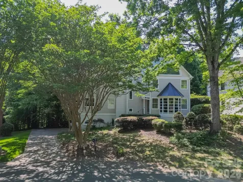 230 N Brackenbury Lane Charlotte NC 28270