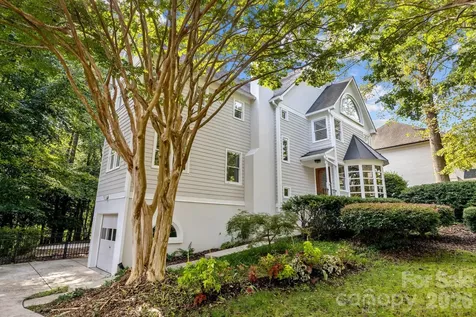 230 N Brackenbury Lane Charlotte NC 28270