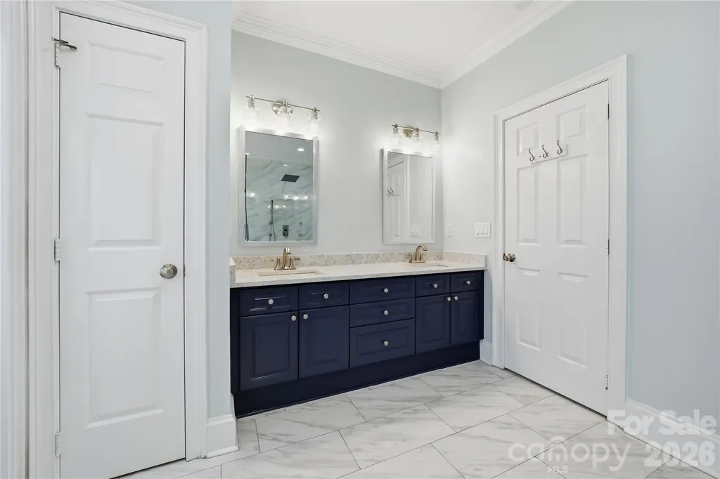4118 Sharon Commons Lane Charlotte NC 28210