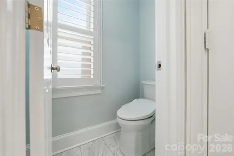 4118 Sharon Commons Lane Charlotte NC 28210