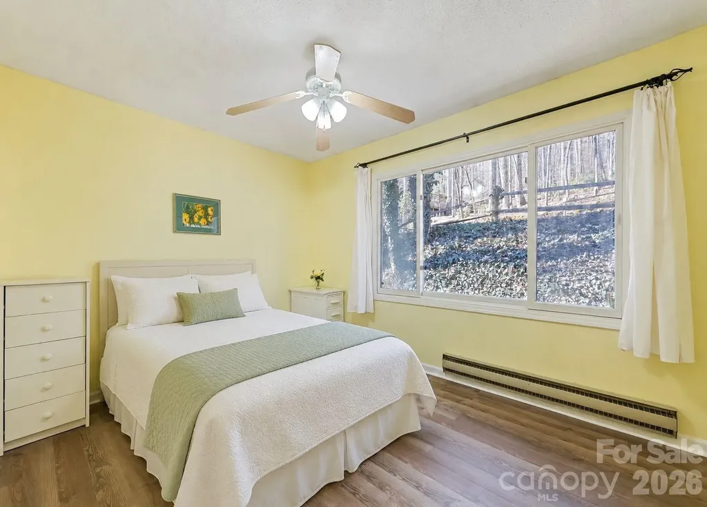 662 Locust Drive Maggie Valley NC 28751