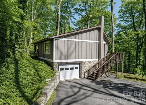 662 Locust Drive Maggie Valley NC 28751