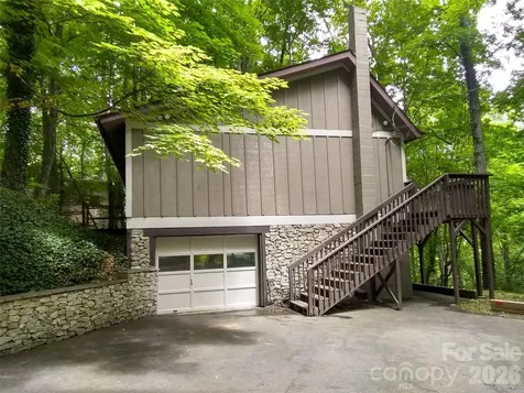 662 Locust Drive Maggie Valley NC 28751