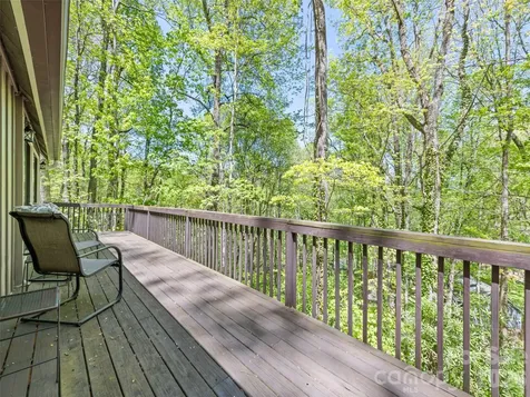 662 Locust Drive Maggie Valley NC 28751