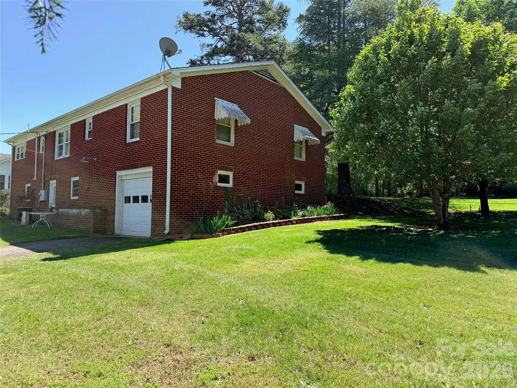 261 Old Caroleen Road Forest City NC 28043