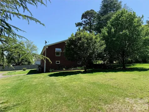 261 Old Caroleen Road Forest City NC 28043