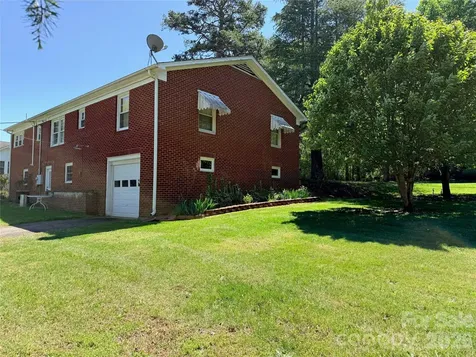 261 Old Caroleen Road Forest City NC 28043