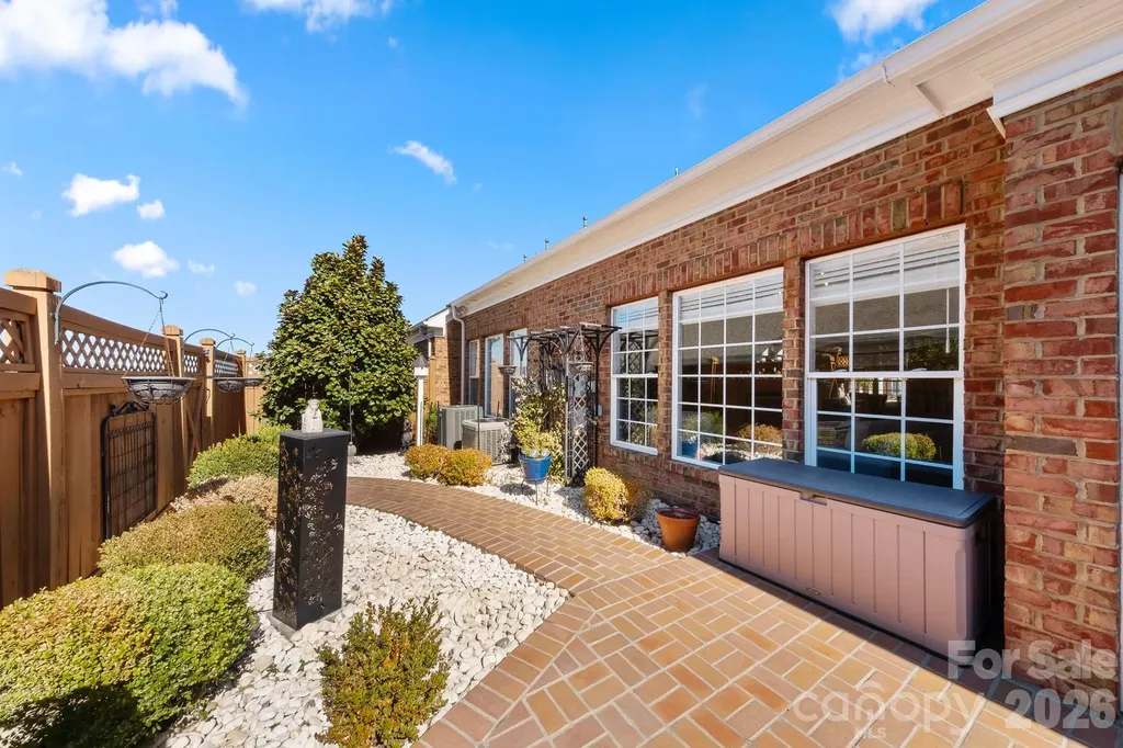 15211 Arleta Circle Charlotte NC 28277
