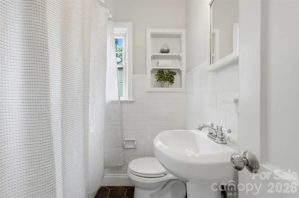 1929 Mecklenburg Avenue Charlotte NC 28205