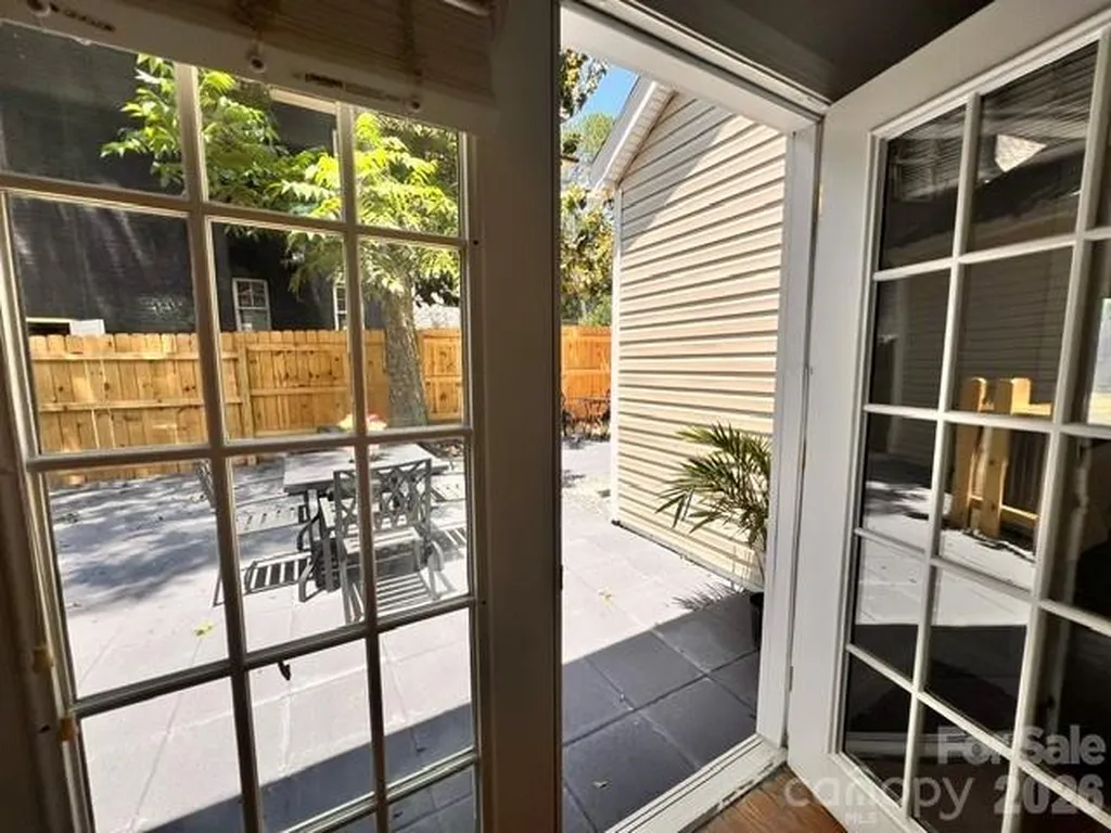 1929 Mecklenburg Avenue Charlotte NC 28205