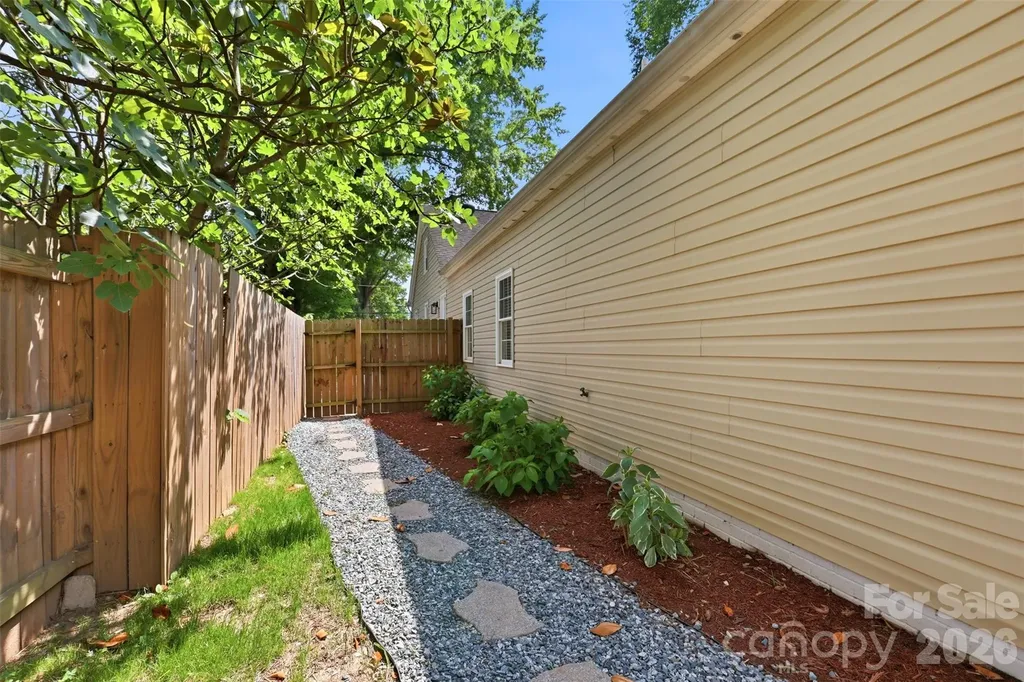 1929 Mecklenburg Avenue Charlotte NC 28205
