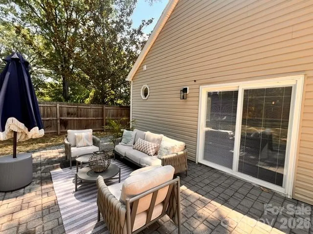 1929 Mecklenburg Avenue Charlotte NC 28205
