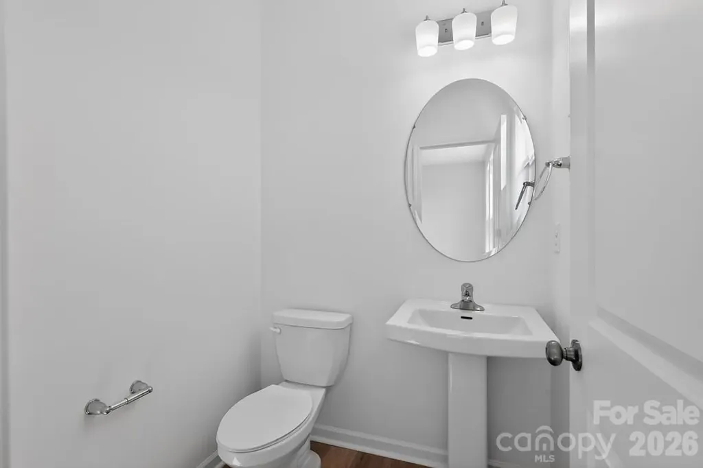 1804 Alexander Village Main Drive Charlotte NC 28262