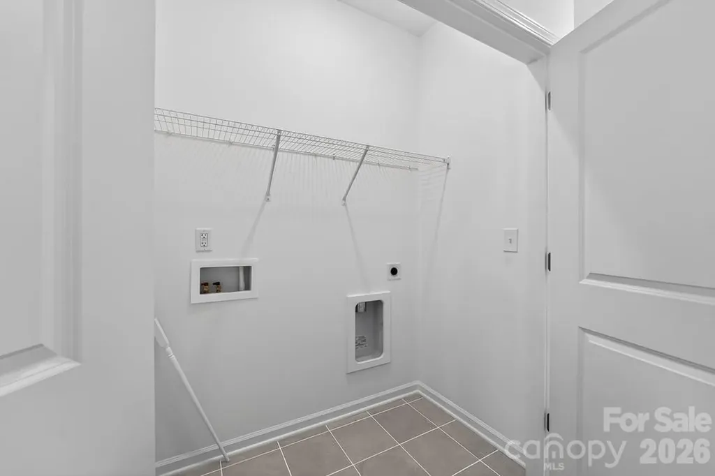 1804 Alexander Village Main Drive Charlotte NC 28262