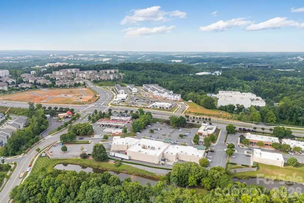 1804 Alexander Village Main Drive Charlotte NC 28262