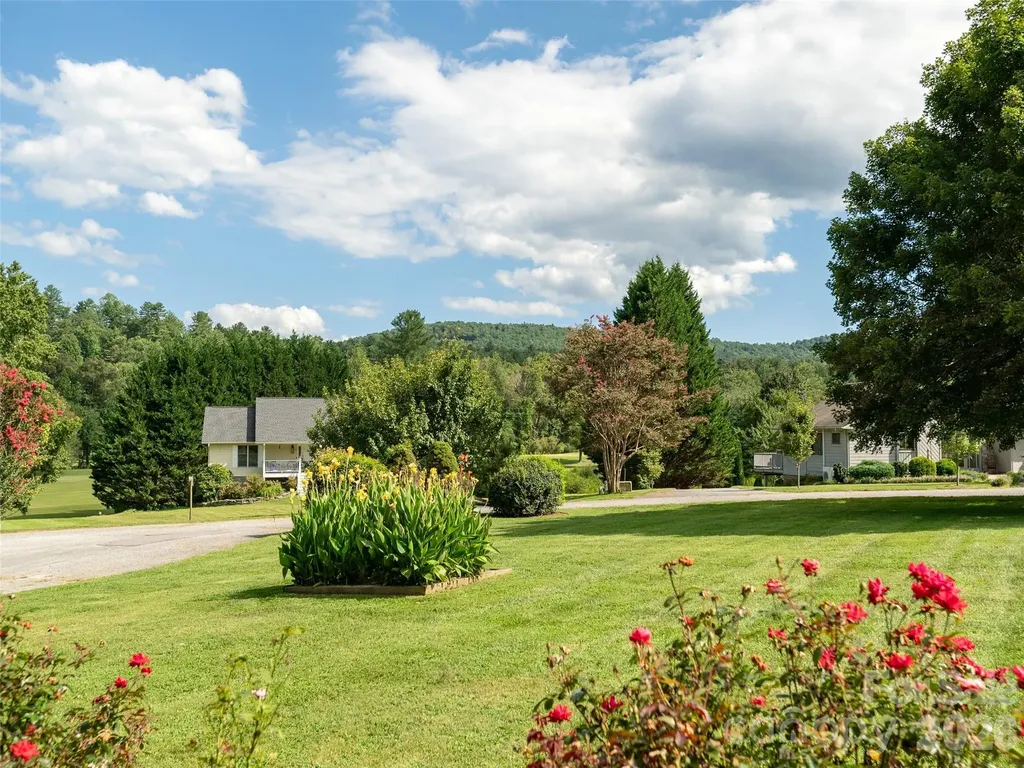 504 Crooked Creek Road Hendersonville NC 28739