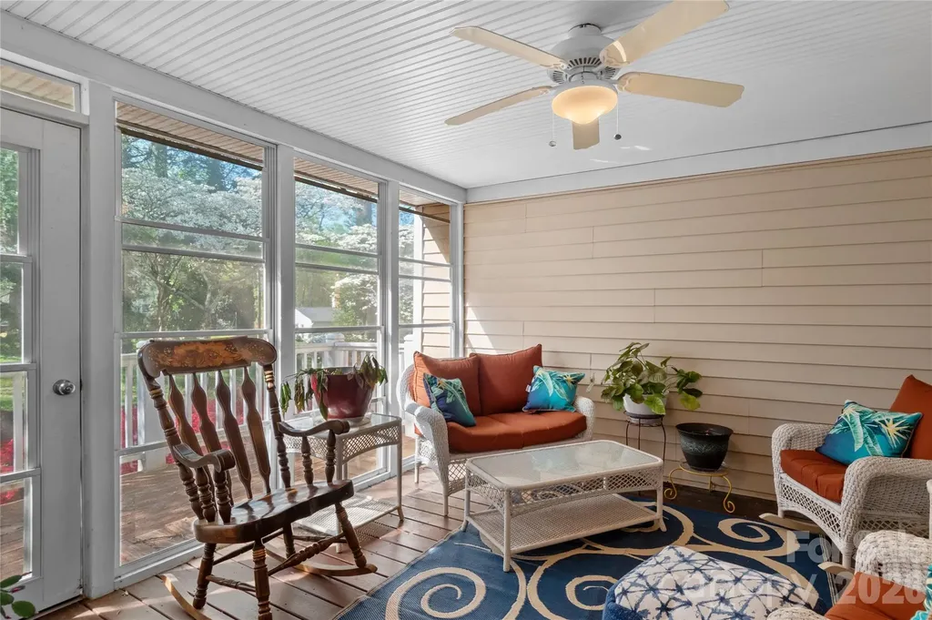 223 Vandyke Street Kernersville NC 27284