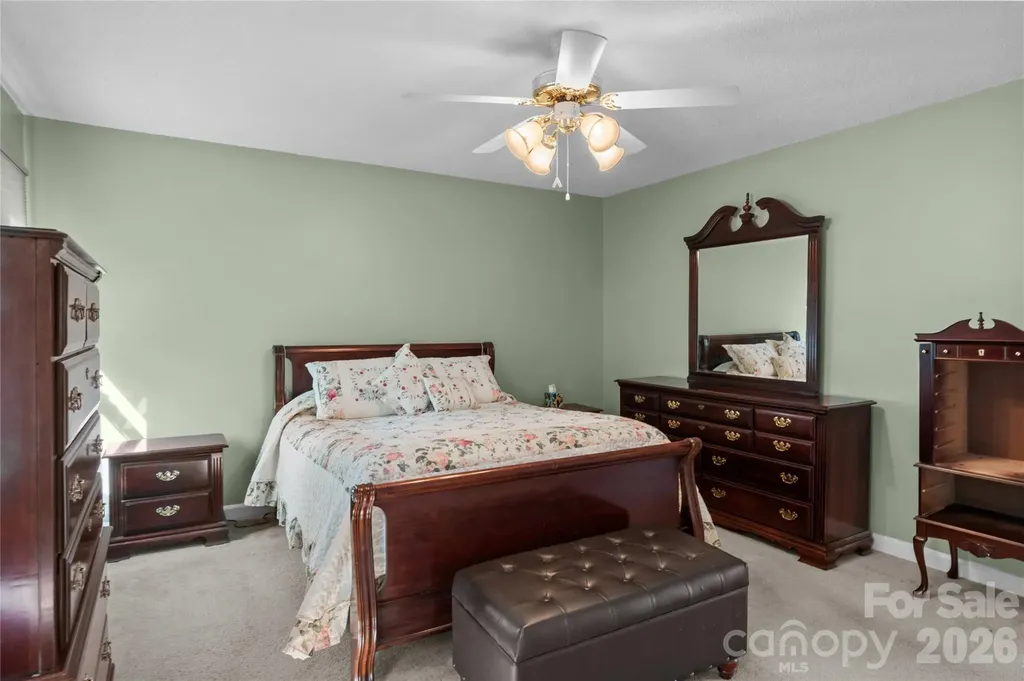 223 Vandyke Street Kernersville NC 27284