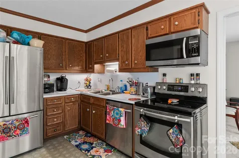223 Vandyke Street Kernersville NC 27284