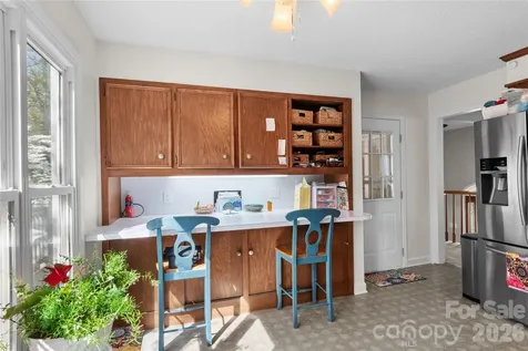 223 Vandyke Street Kernersville NC 27284