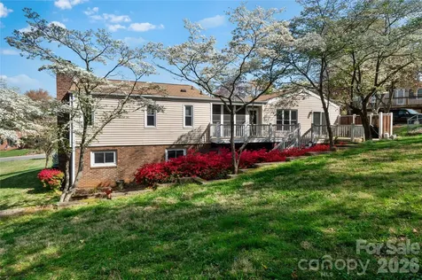 223 Vandyke Street Kernersville NC 27284